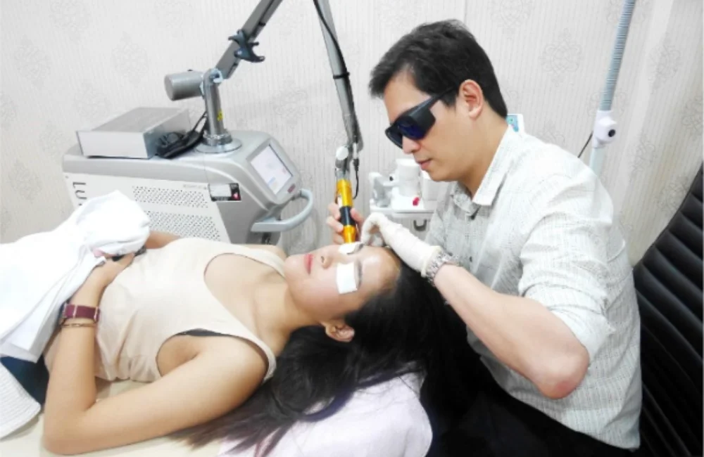 เลเซอร์รักษาสิวทีท Dr.Bank Clinic